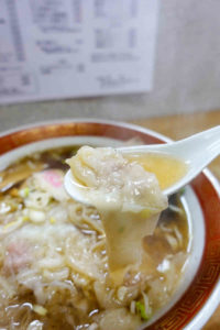 栄龍のとろ~りワンタン麺