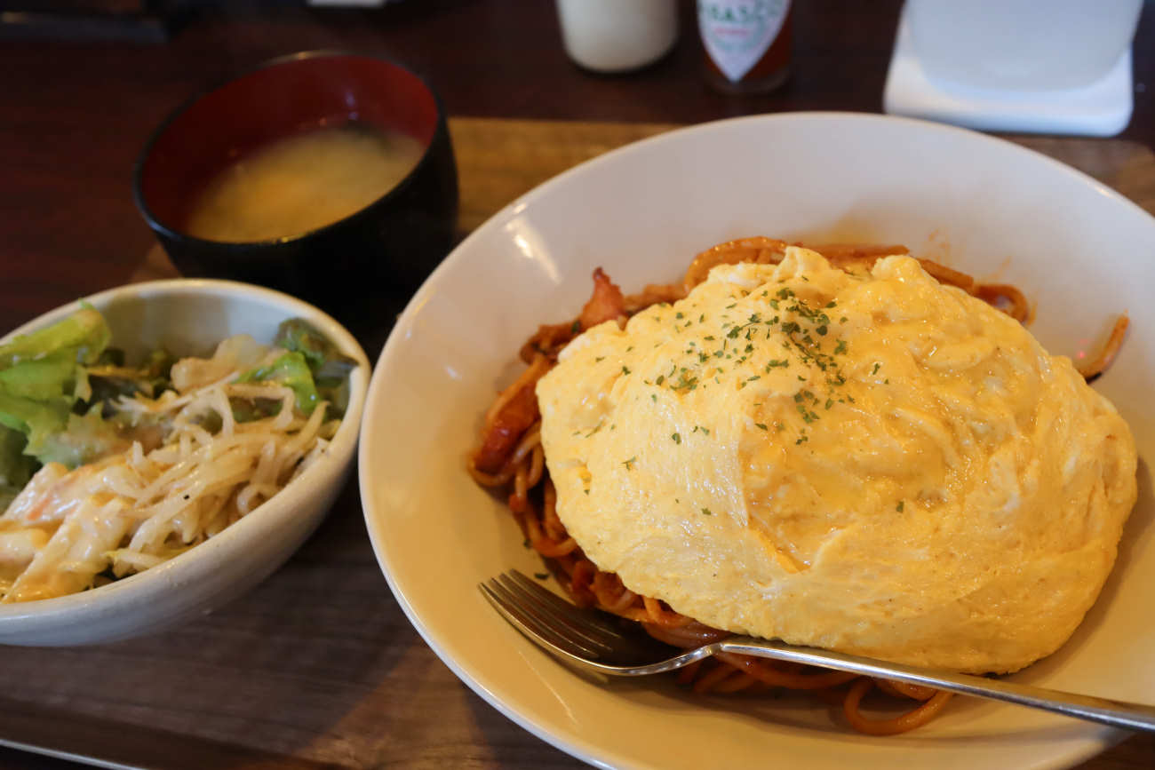 下高井戸 ケムマキ燻の燻製オムナポリタン