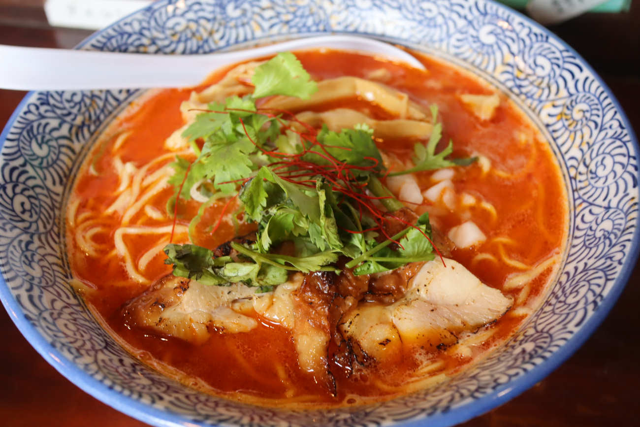 【麺匠ようすけ鷄煮亭】トムヤム鶏白湯ラーメン