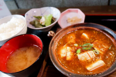 【シモタカのにかい】ご飯によく合う麻婆豆腐定食