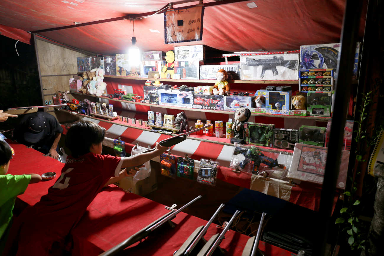 世田谷菅原神社の例大祭2024の射的