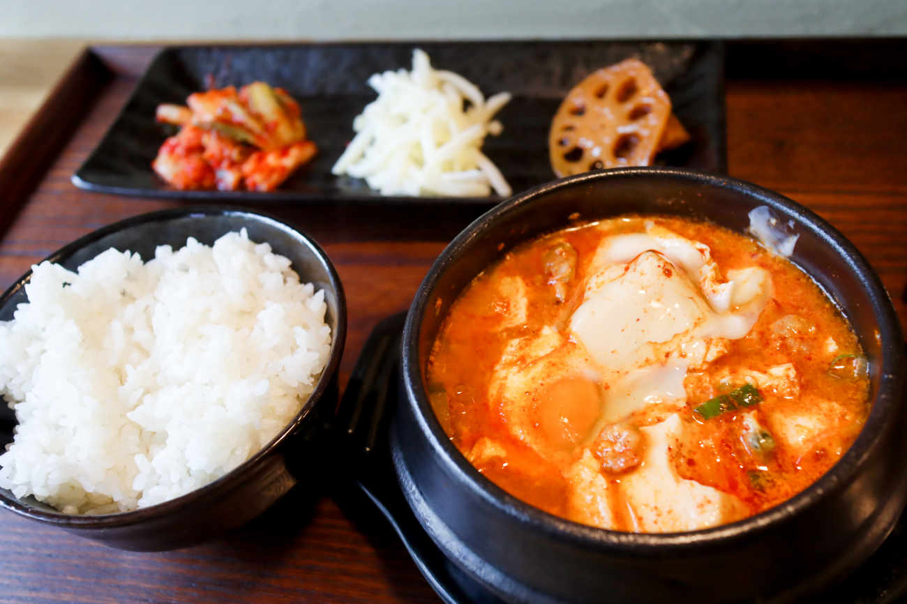 下高井戸 韓国料理ハニャンの海鮮スンドゥブチゲ定食 1,100円