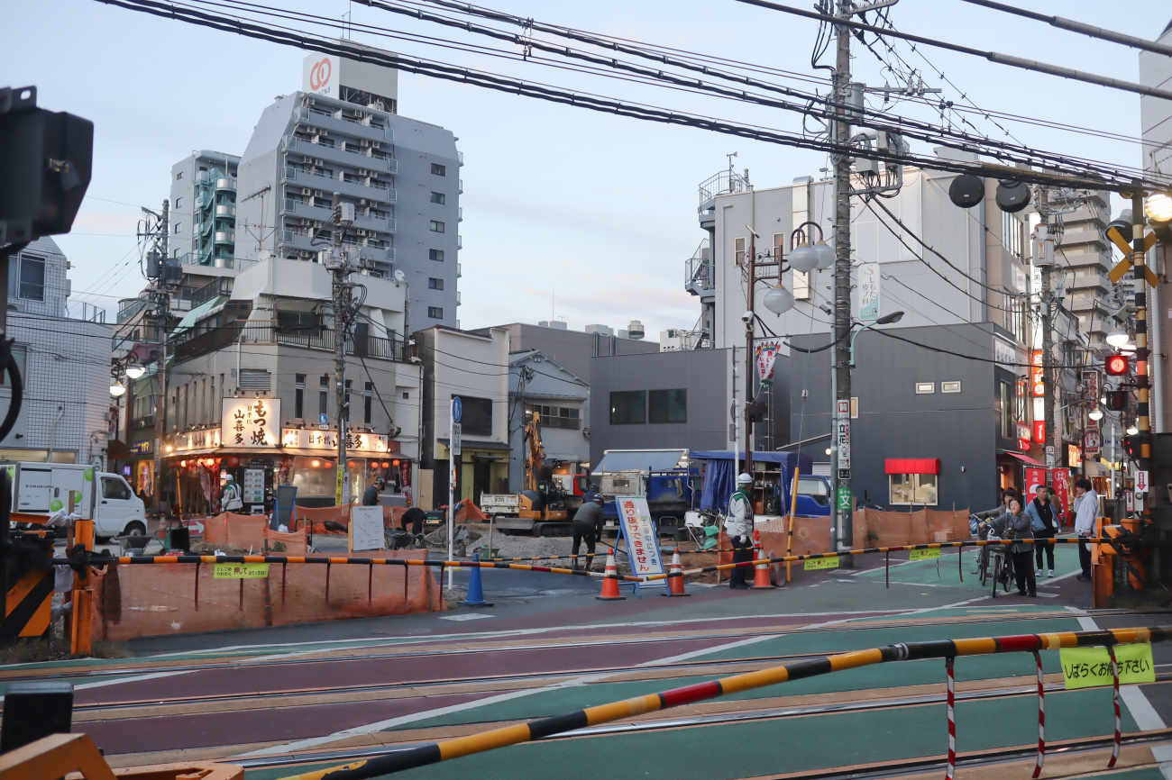 下高井戸駅前市場跡地