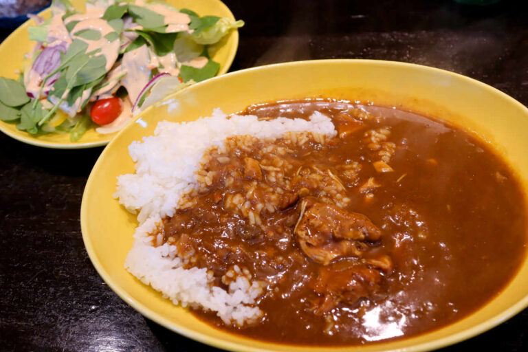 コーヒーハウスぽえむ 下高井戸店のスパイシーカレー 1,700円