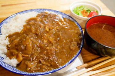 下高井戸 キッチン バロンの黒毛和牛 牛すじカレーライス 大盛 1,050円