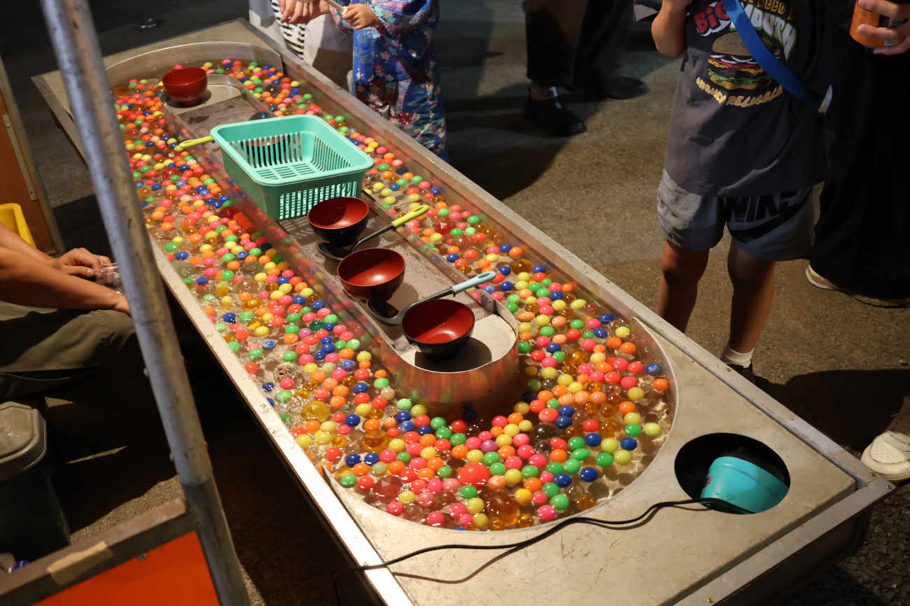 菅原神社例大祭2025のスーパーボールすくい