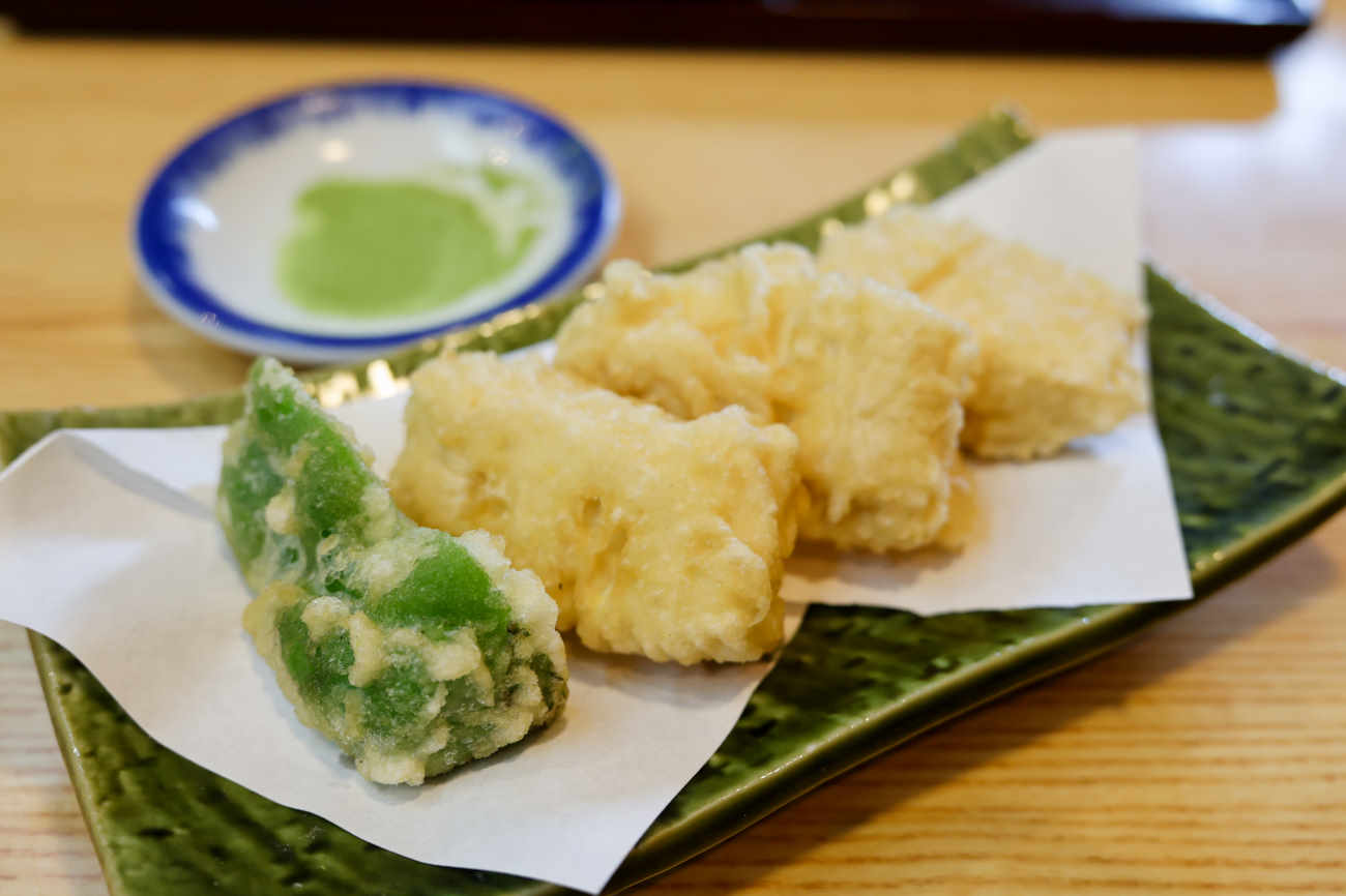 松原 茶そば いな垣のゆばの天ぷら 1,100円
