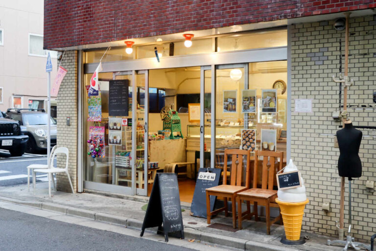 下高井戸 洋菓子店 カイコプリヴェの外観