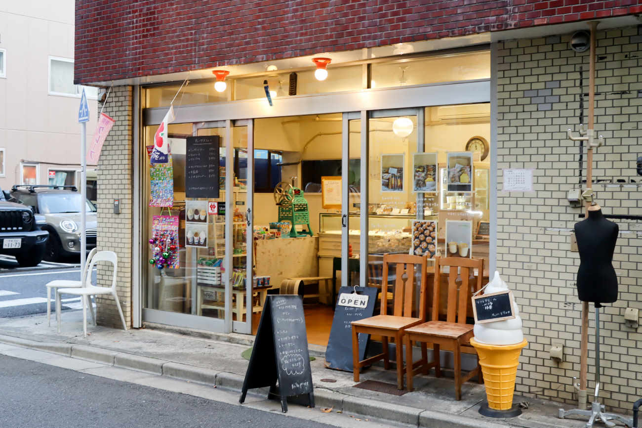 下高井戸 洋菓子店 カイコプリヴェの外観