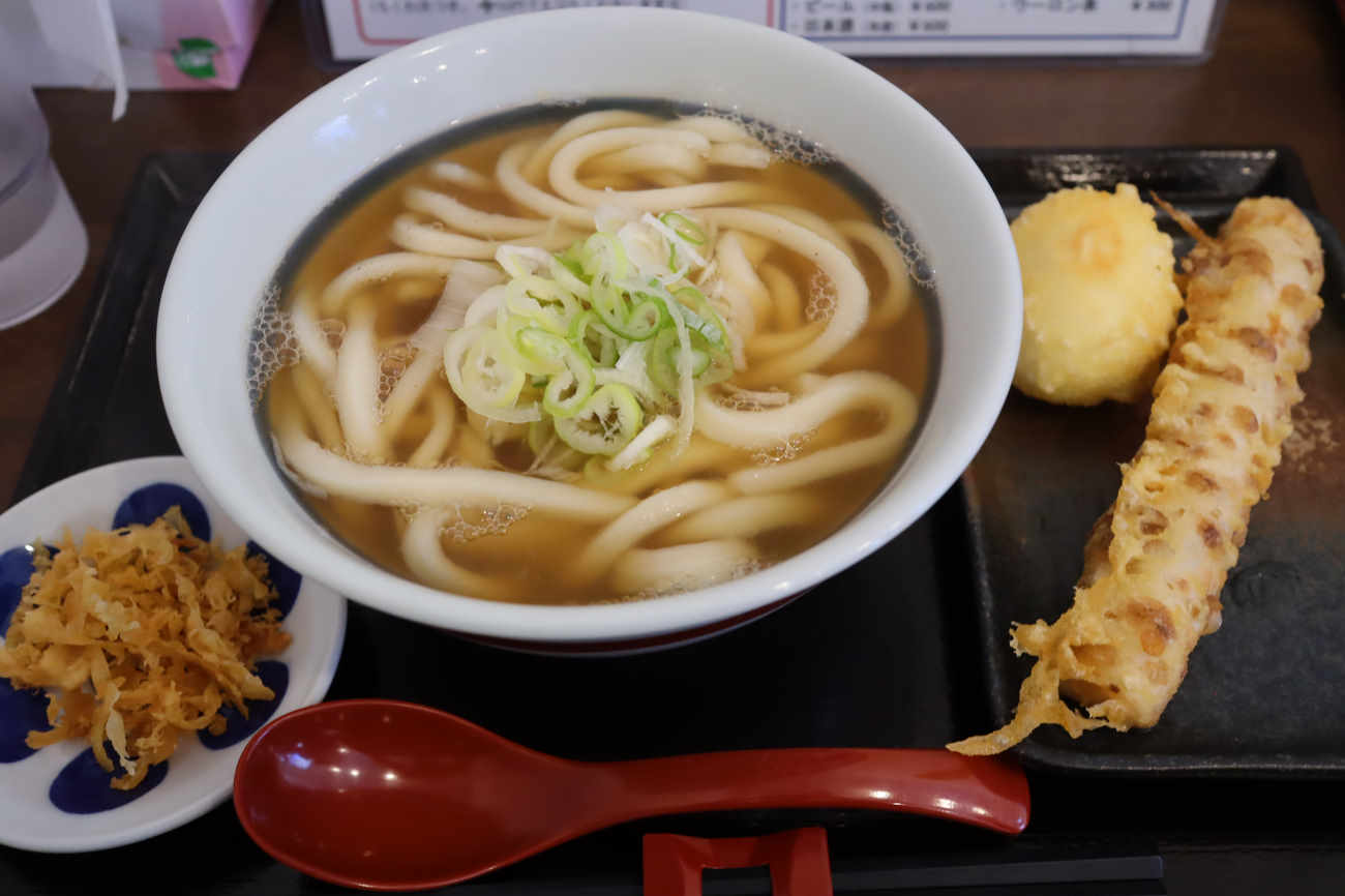 下高井戸 讃岐うどん 千はなのちく玉天うどん(温) 950円