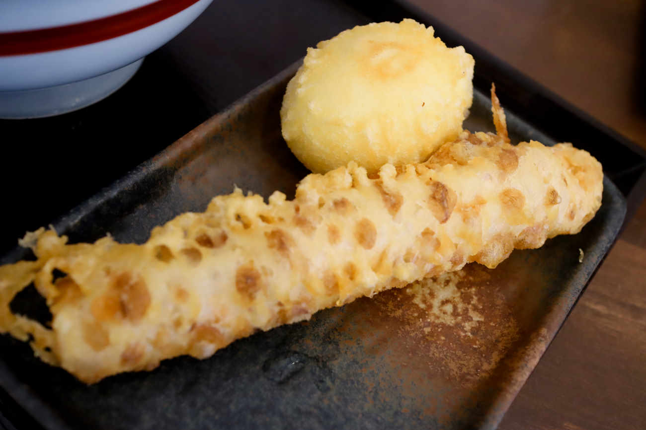 下高井戸 讃岐うどん 千はなのちくわ天と玉子天