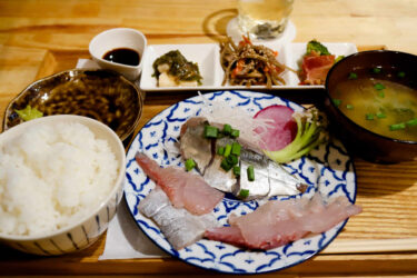 下高井戸 キッチン バロンの内房 刺身盛り合わせ定食 1,500円