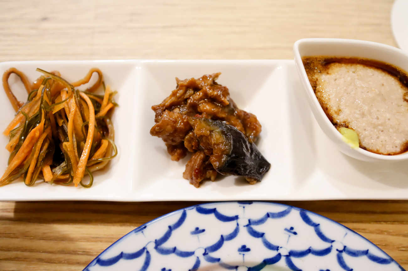 下高井戸 キッチン バロンのおかず3種