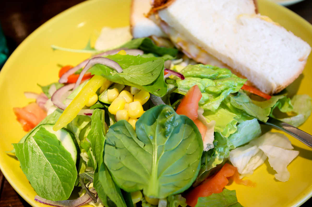 下高井戸 コーヒーハウスぽえむのサラダ