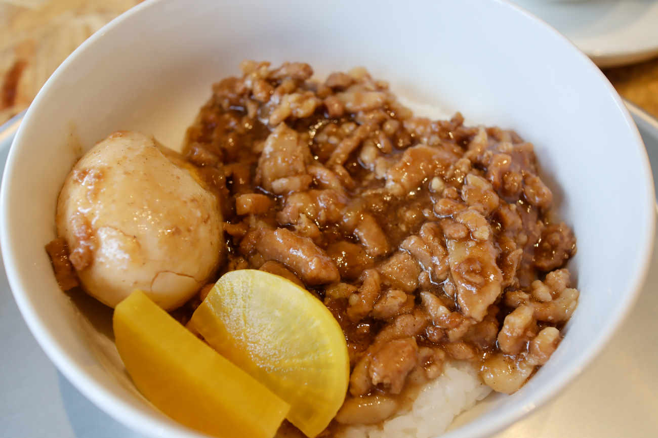 豆漿日和 下高井戸店のルーローハン