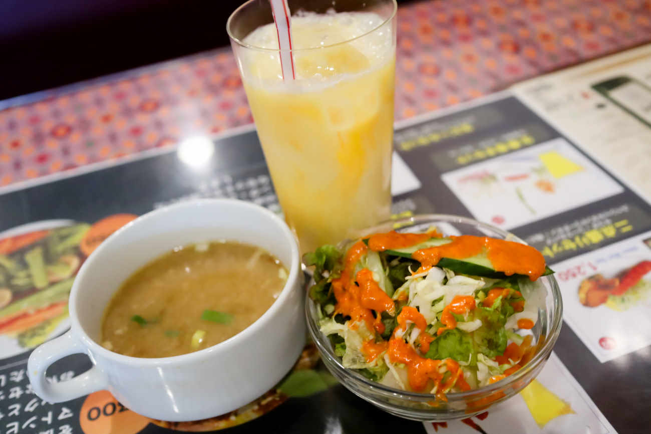 松原 ニューサラティーのドリンク、スープ、サラダ