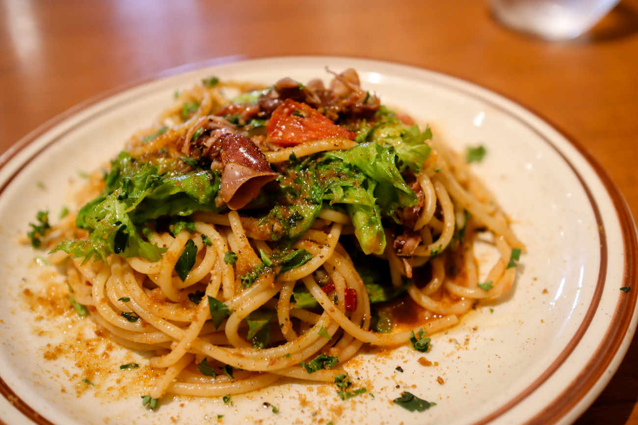 下高井戸 Fiero Modern Bistroのホタルイカとわさび菜のペペロンチーノ からすみがけ 1,900円