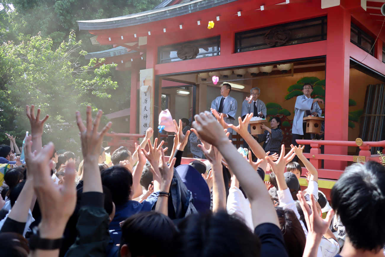 菅原神社 弁天まつり2026の知恵餅・福銭散供