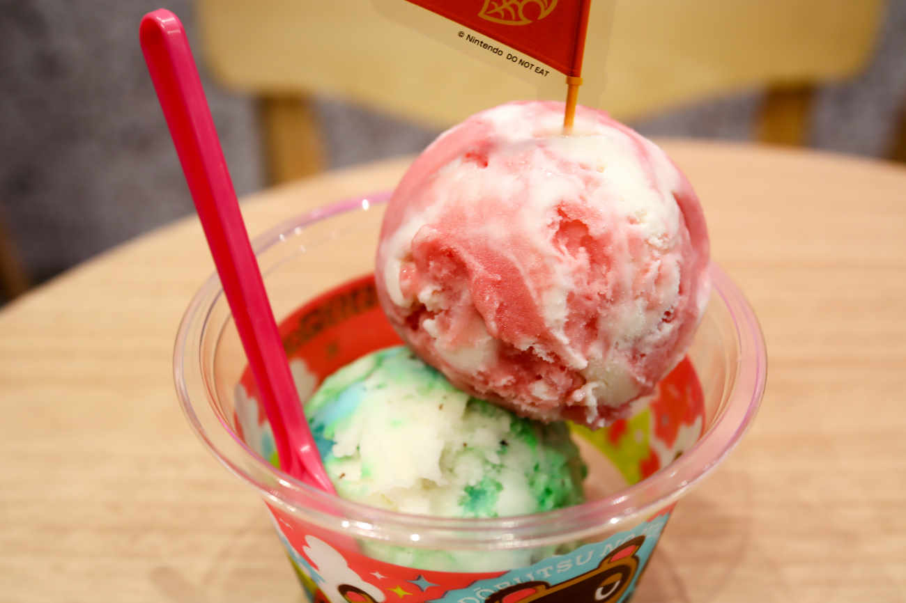 サーティワンアイスクリーム 下高井戸店のたぬき開発スペシャルダブルカップ