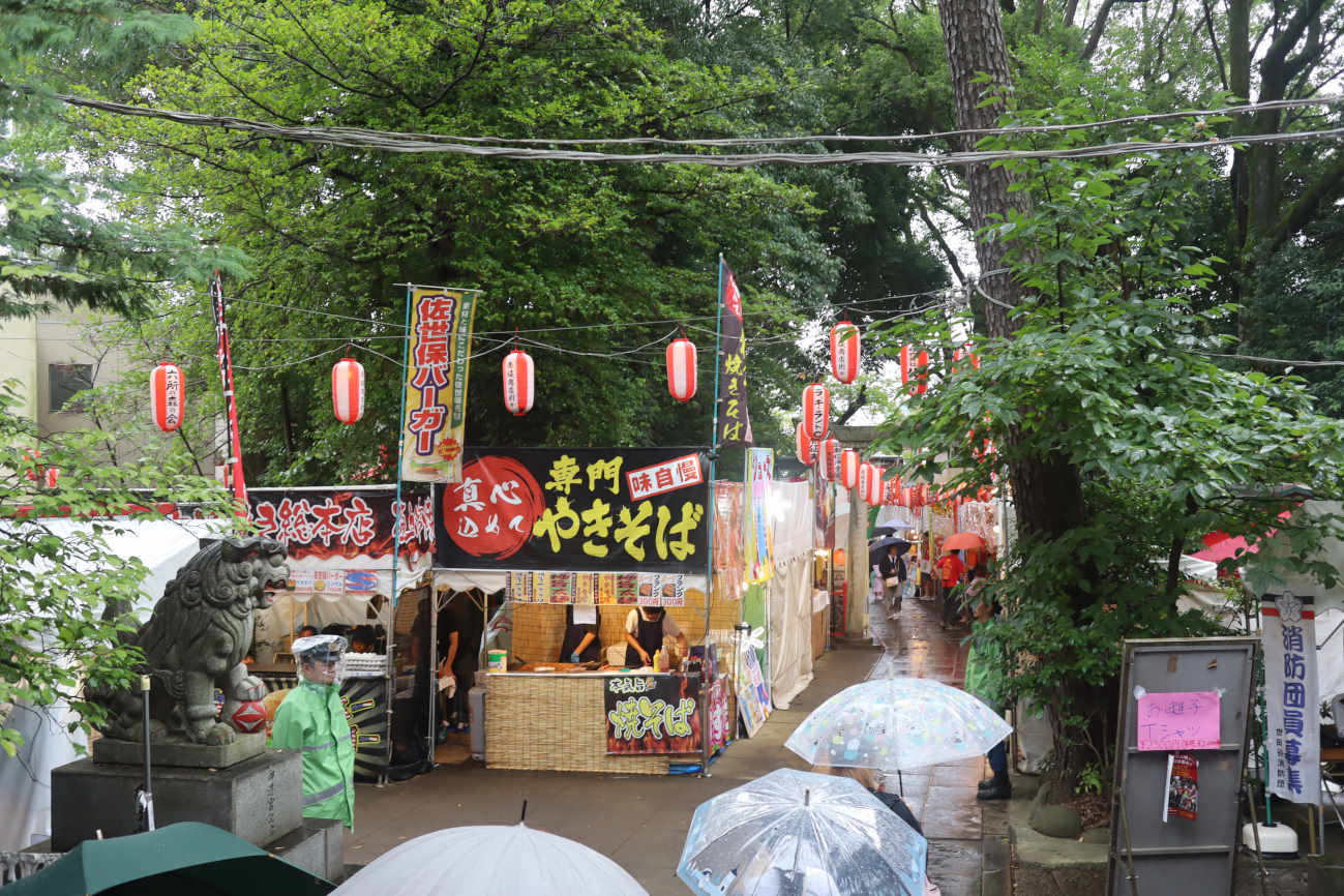 赤堤六所神社例大祭2026の拝殿からの風景