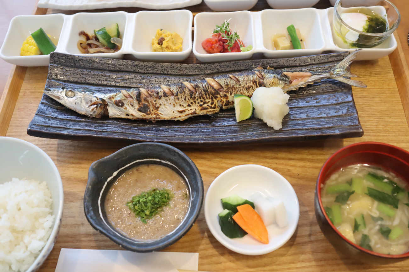 膳style眞太の秋刀魚塩焼き膳 2,500円